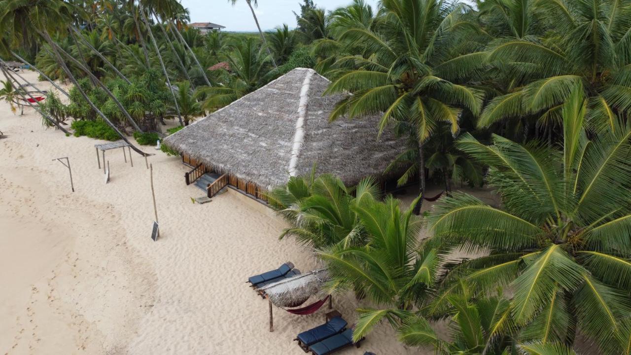 Ganesh Garden Beach Cabanas Tangalle Exterior foto